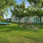 Domaine De Pourrouquet - De Charme Avec Piscine Et Calme Absolu En Pleine Nature בית נופש *
