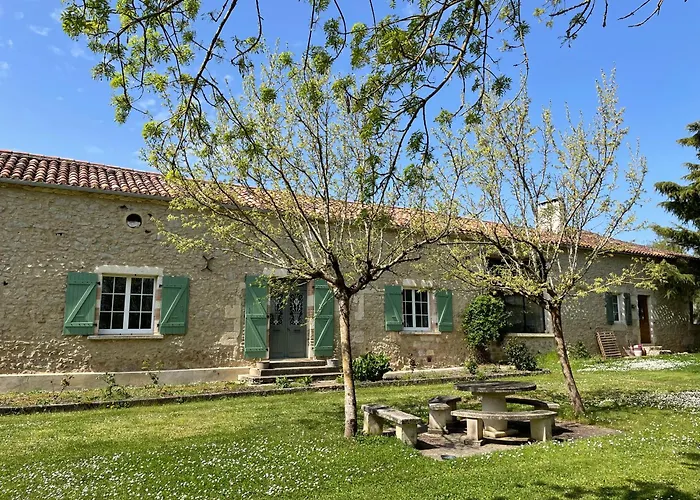 Casa vacanze Domaine De Pourrouquet - Gite De Charme Avec Piscine Et Calme Absolu En Pleine Nature Vic-Fezensac