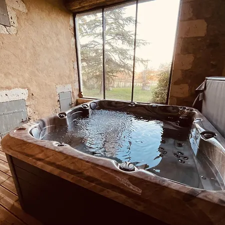 Holiday home Domaine De Pourrouquet - Gite De Charme En Pleine Nature Avec Piscine Et Spa Inclus *
