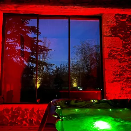 Ferienhaus Domaine De Pourrouquet - De Charme En Pleine Nature Avec Piscine *