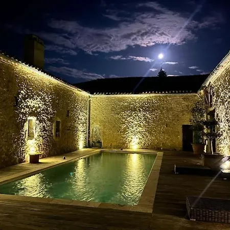 Domaine De Pourrouquet - De Charme En Pleine Nature Avec Piscine Et Inclus Hébergement de vacances
