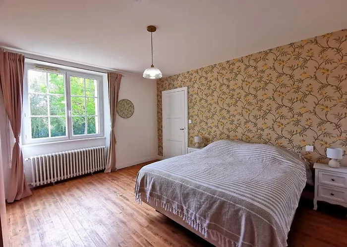 Domaine De Pourrouquet - Gite De Charme Avec Piscine Et Calme Absolu En Pleine Nature 펜션